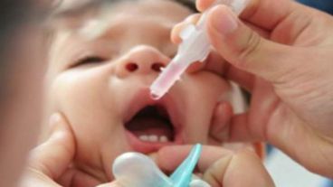 A partir de mañana se dejará de aplicar en todo el país la vacuna oral Sabin contra la poliomielitis.