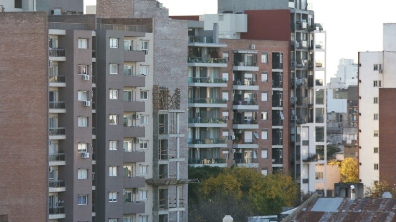 La encuesta nacional y provincial detectó un alto porcentaje de dificultades para pagar a término en junio.