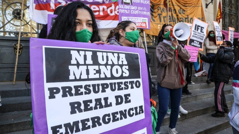 La manifestación en la Plaza San Martín en el aniversario de Ni una menos. 
