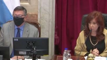 El Senado sesiona virtualmente por tercera vez, bajo el mando de Cristina Fernández de Kirchner.
