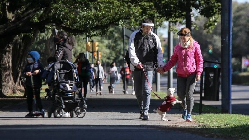  Salida recreativa en la ciudad, en medio de la pandemia de coronavirus. 