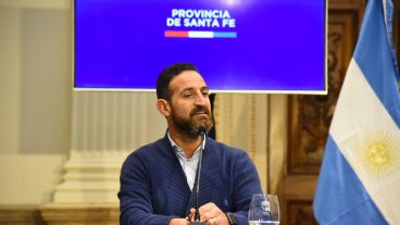 El ministro de Trabajo de la provincia habló de los protocolos que deben presentar bares y clubes.