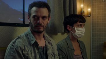 Una escena de "Tóxico", la película de Ariel Martínez Herrera con Jazmín Stuart y Agustín Ritanno.