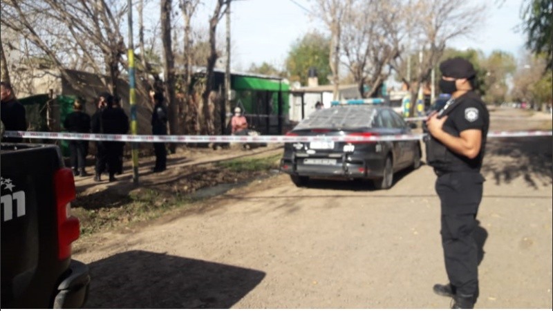 El cuerpo fue hallado sobre la cama. 