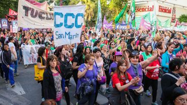 Una postal de la marcha del 31° Encuentro Nacional de Mujeres que se desarrolló en Rosario en 2016