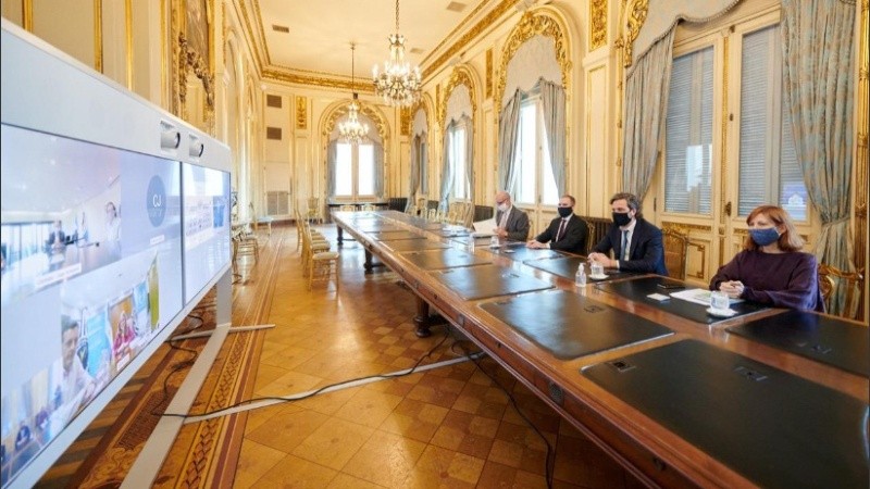 Cafiero encabezó el encuentro por videoconferencia.