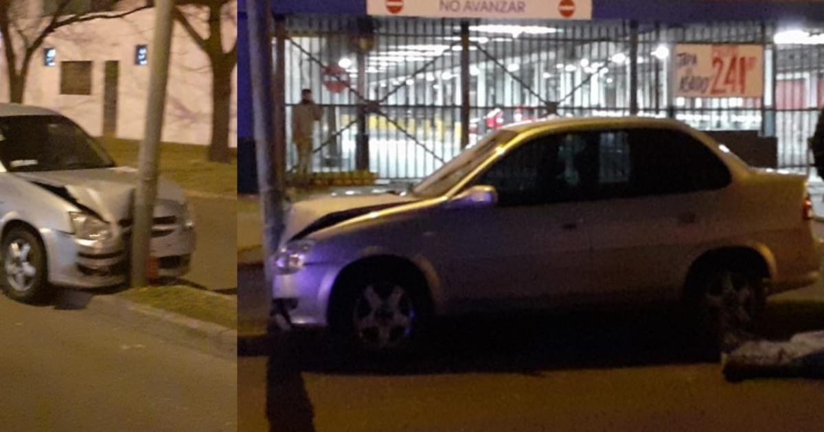 Murió cuando manejaba y chocó contra un poste de luz | Rosario3