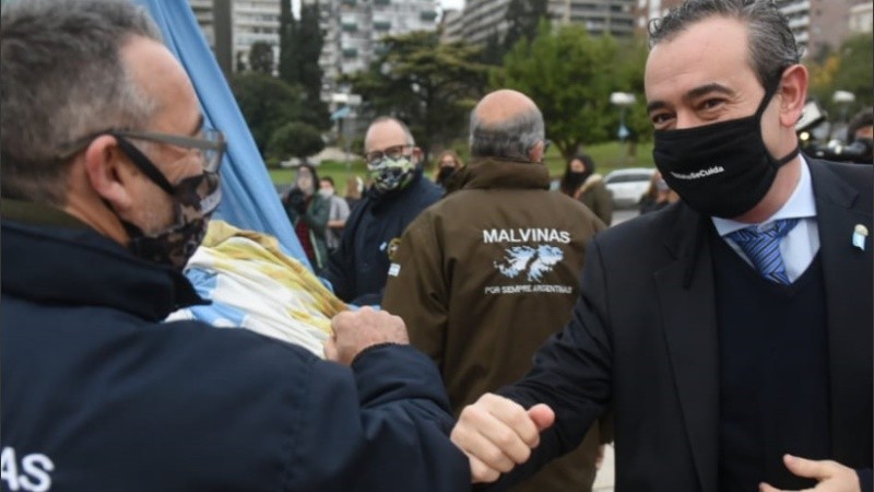 Javkin negó estar molesto porque Fernández no viene a Rosario. 