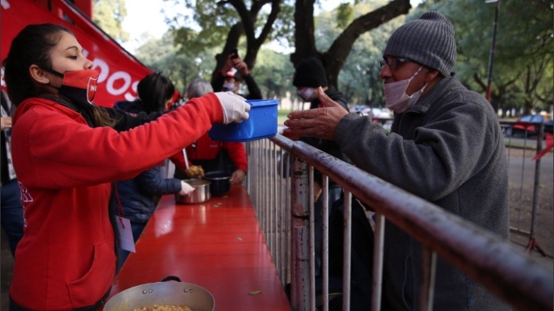 Gran acción solidaria de Newell's.