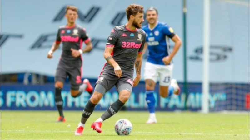 Leeds tiene 71 puntos y por diferencia de gol (-3) se ubica en el segundo puesto de ascenso a la Premier 