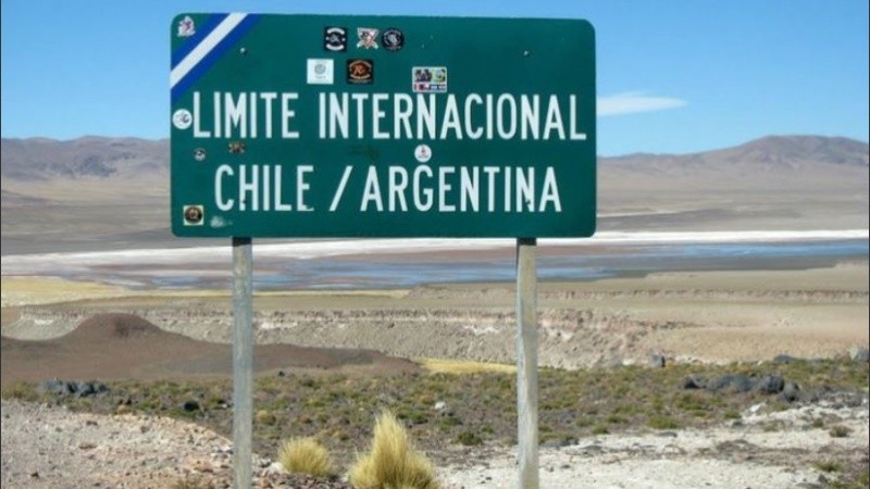 Chile octavo país del mundo con más contagiados por millón de habitantes.