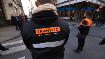 Los 754 agentes de control reciben un sueldo neto promedio de 95 mil pesos.