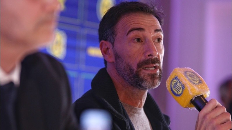 El Kily González fue presentado en Granadero Baigorria.