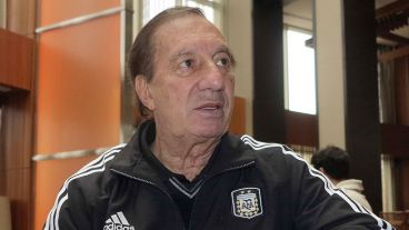 Bilardo quedó internado en el Instituto Argentino de Diagnóstico y Tratamiento.