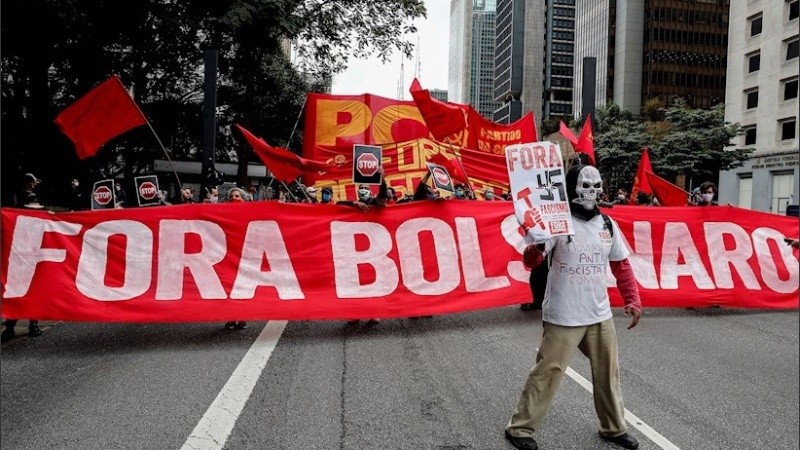 Marcha en San Pablo. Fue una de varias para repudiar al gobierno.