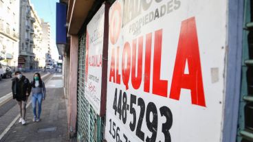 "Los trabajadores están cada vez más lejos de la casa propia", afirmó D'Orazio.