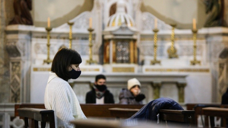 La Catedral de Rosario ofrece 3 misas por día.
