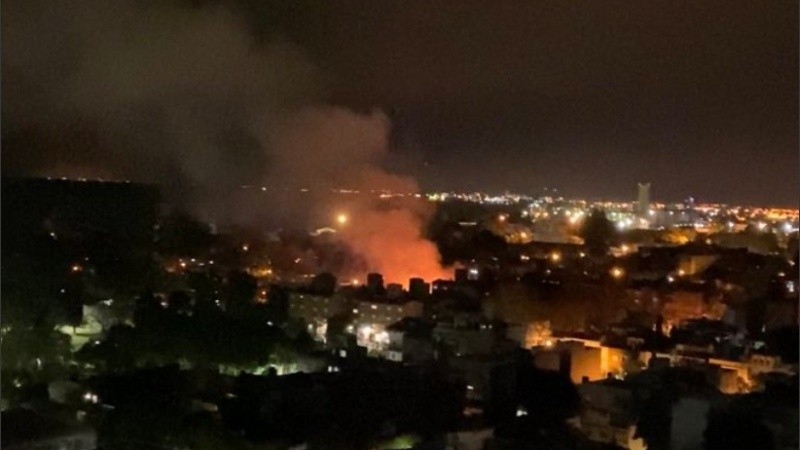 Las llamas se veían a lo lejos. 