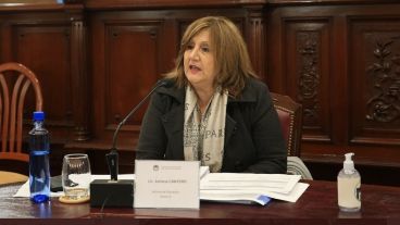 La ministra en la Legislatura santafesina.