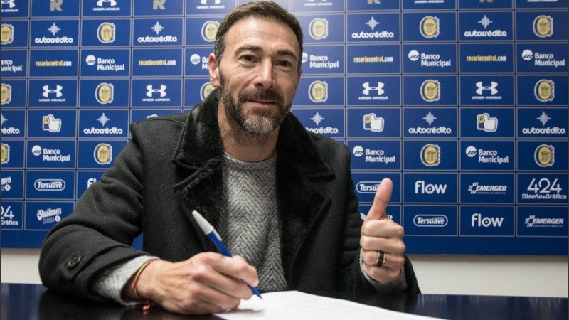 El Kily puso la firma este jueves. 