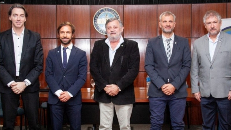 Los presidentes de los cinco Colegios de Abogados de la provincia.