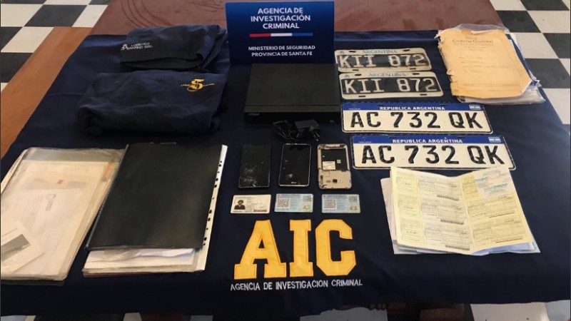 Algunos de los elementos incautados en los operativos de la Agencia de Investigación Criminal.