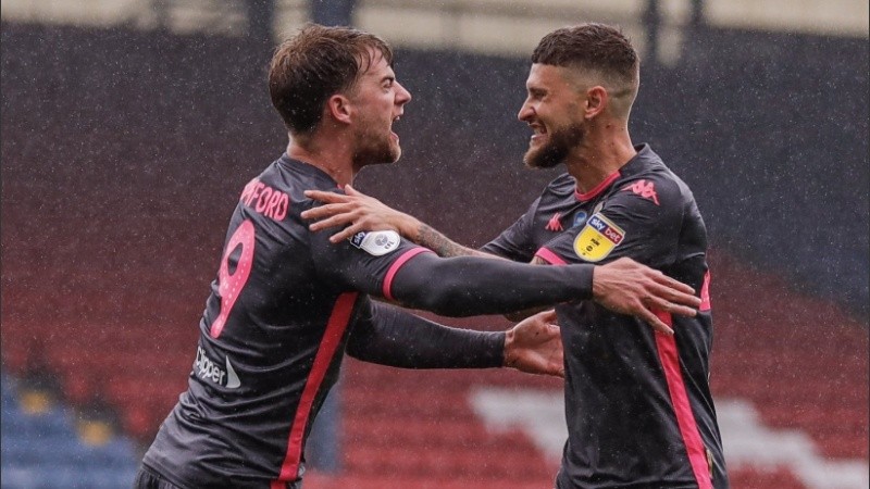 El Leeds le sacó cuatro puntos al escolta.