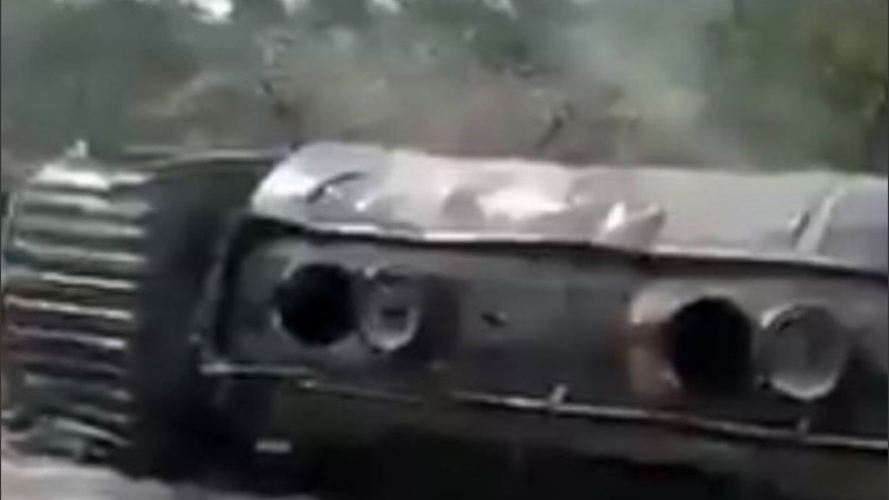 Habitantes de la región estaban aglomerados alrededor del rodado.