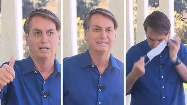 Bolsonaro durante la rueda de prensa que improvisó para anunciar que está enfermo.