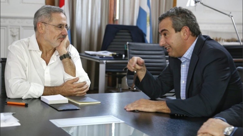 Para Javkin era necesaria una “coordinación directa”.