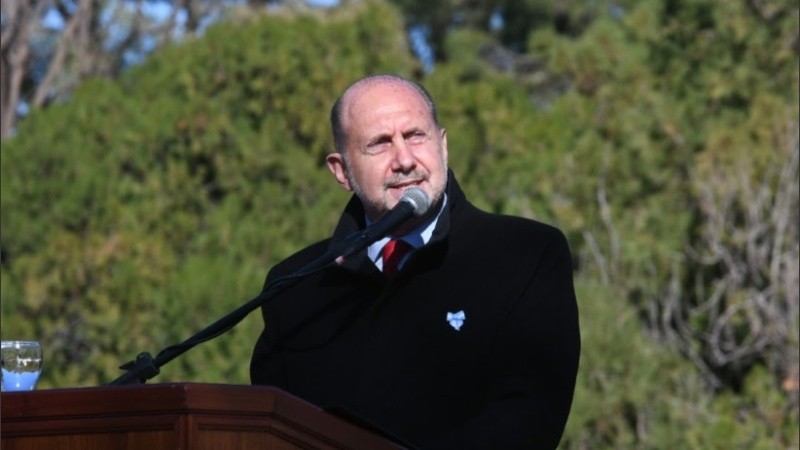 El gobernador Perotti este día patrio en Rafaela. 