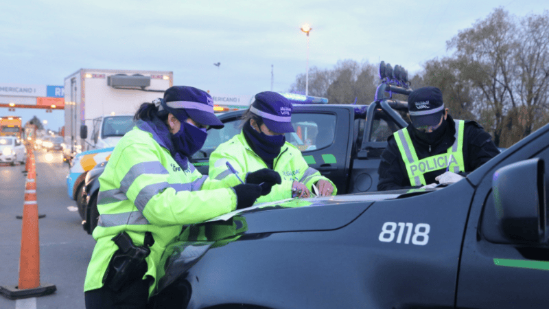 La provincia hizo retornar más de 150 vehículos a su lugar de origen.