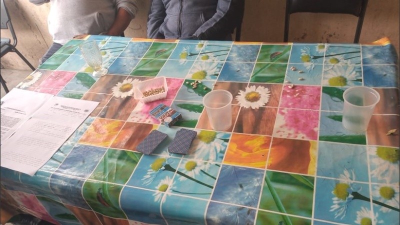 Los detenidos son acusados por violar la cuarentena.