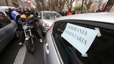 El jueves hubo marchas a favor y en contra de la invertención de Vicentin.