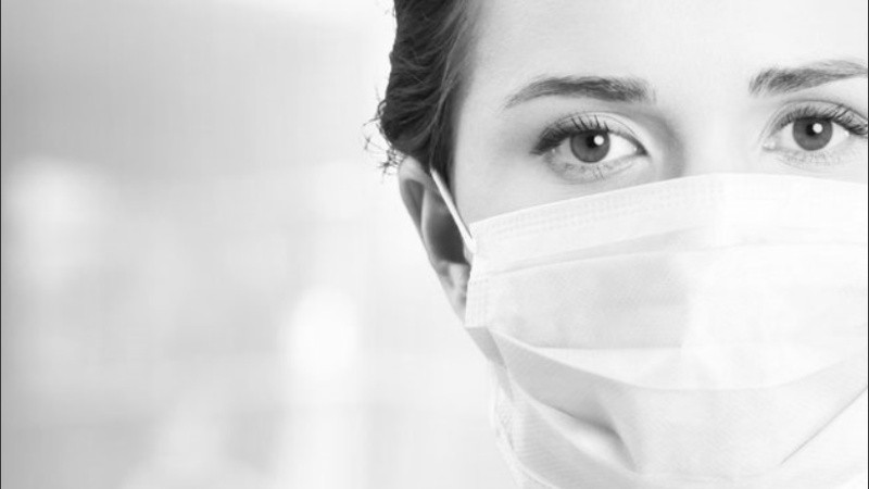 Investigadores epidemiológicos, en su gran mayoría mujeres, siguen de cerca los casos de coronavirus. 