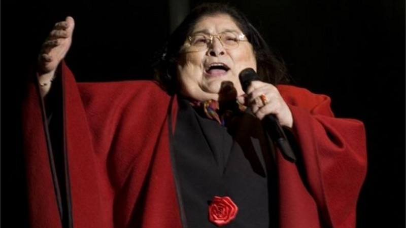 Mercedes Sosa es la artista que lidera las escuchas de folclore en la plataforma en 26 países.