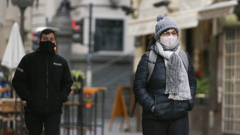 Un frío de locos en Rosario este martes por la mañana.