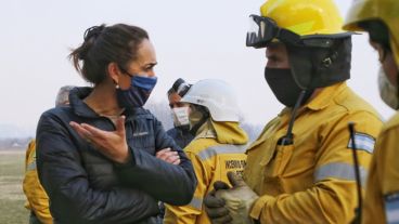 La ministra se refirió a los operativos para combatir el fuego.