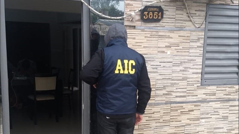 La Agencia de Investugación Criminal realizó los operativos.