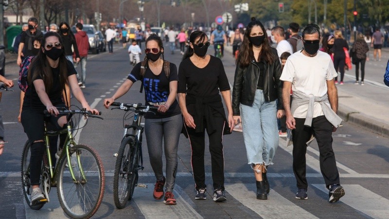 Con el buen tiempo, muchos se volcaron a los parques pero menos comprimidos.
