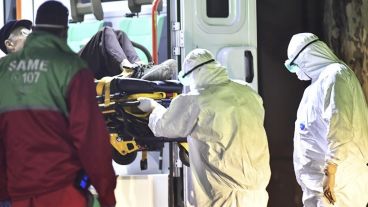 Son 4.816 los internados en unidades de terapia intensiva.