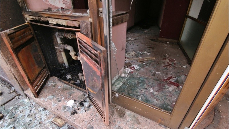 El corte de luz y gas causó problemas en la zona.