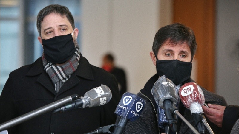 Los fiscales Matías Edery y Luis Schiappa Pietra, quienes llevaron adelante la acusación junto con la fiscal Gisela Paolicelli.