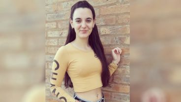 Julieta tiene un tatuaje en el brazo izquierdo, en el brazo derecho y en un tobillo.