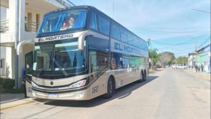 El colectivo fue escoltado por la policía hasta la ruta nacional 19 para que retorne a su lugar de origen.