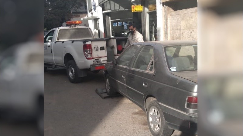 Removieron cientos de bicicletas, motos y autos acumulados en la Comisaría 2ª