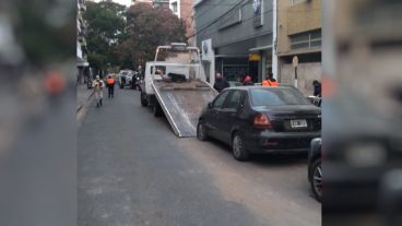 Removieron cientos de bicicletas, motos y autos acumulados en la Comisaría 2ª
