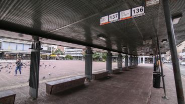 Hace 27 días que en Rosario no hay transporte urbano de pasajeros.