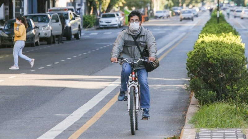 El paro de transporte genera conflictos de topo tipo a los rosarinos.