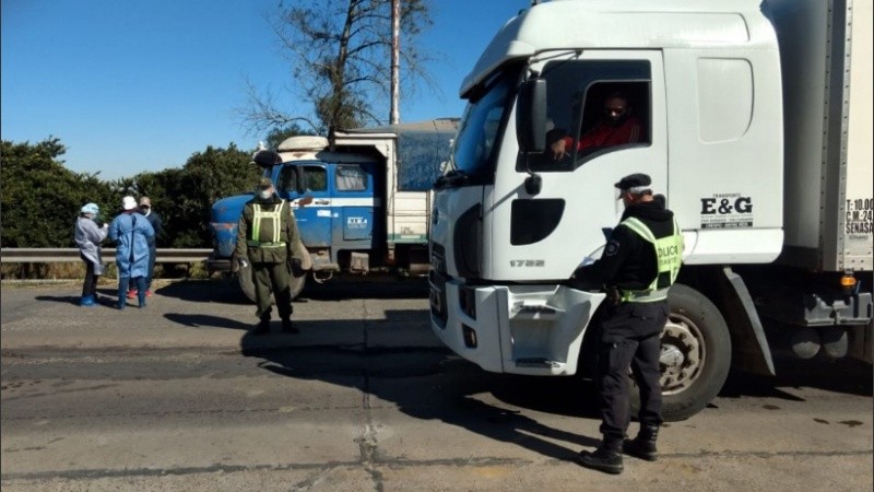 Además de la documentación de controla la anosmia y la temperatura.